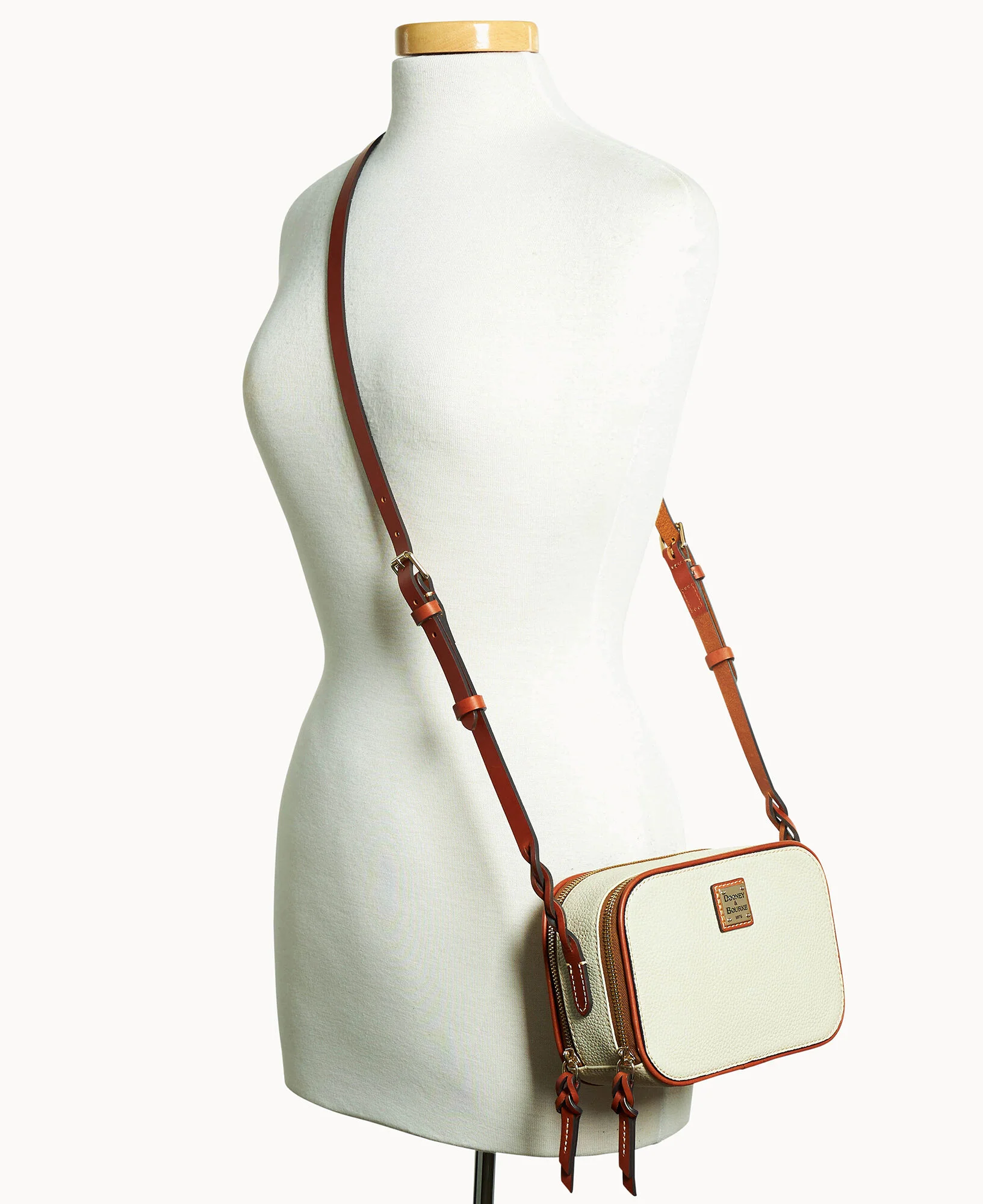 Pebble Grain Deni Crossbody - Image 14